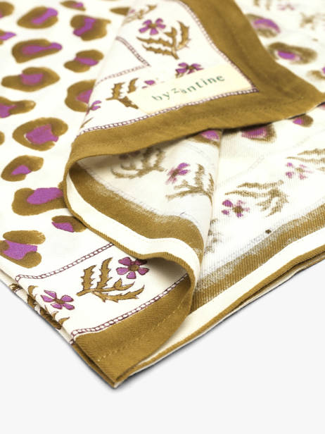 Scarf Léopard 60x60 Byzantine White foulard LEO other view 2